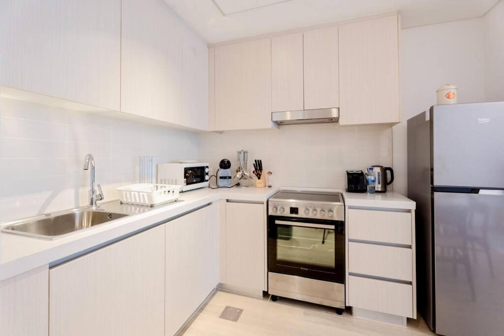1br Stylish Luxury Modern Yas Island 427we B10 Abu Dhabi