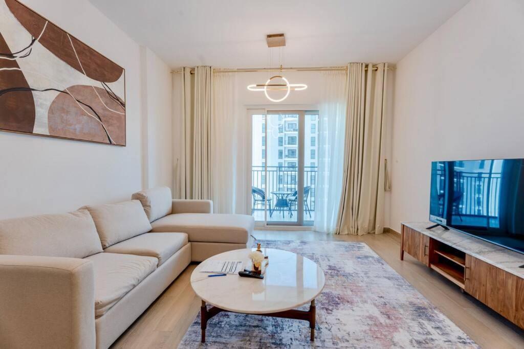 1br Stylish Luxury Modern Yas Island 427we B10 *